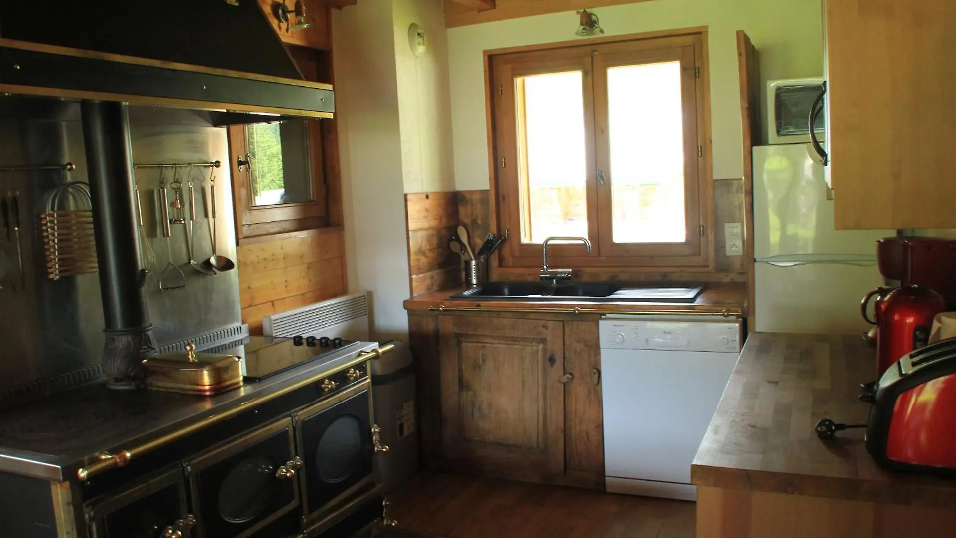 Apartment Sabot De Venus Sa8 Telecabine & Spacious 7 Pers Chatel
